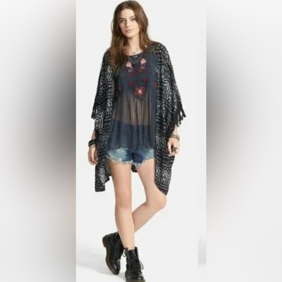 Free People Fringed Kimono - Picture 5 of 6